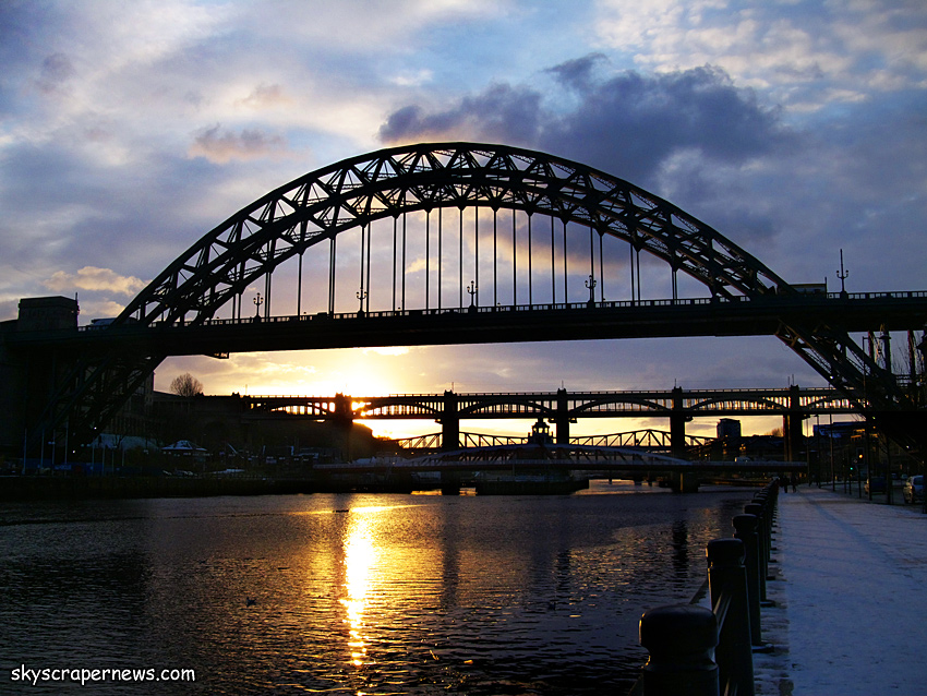 917TheTyneBridge_pic1.jpg